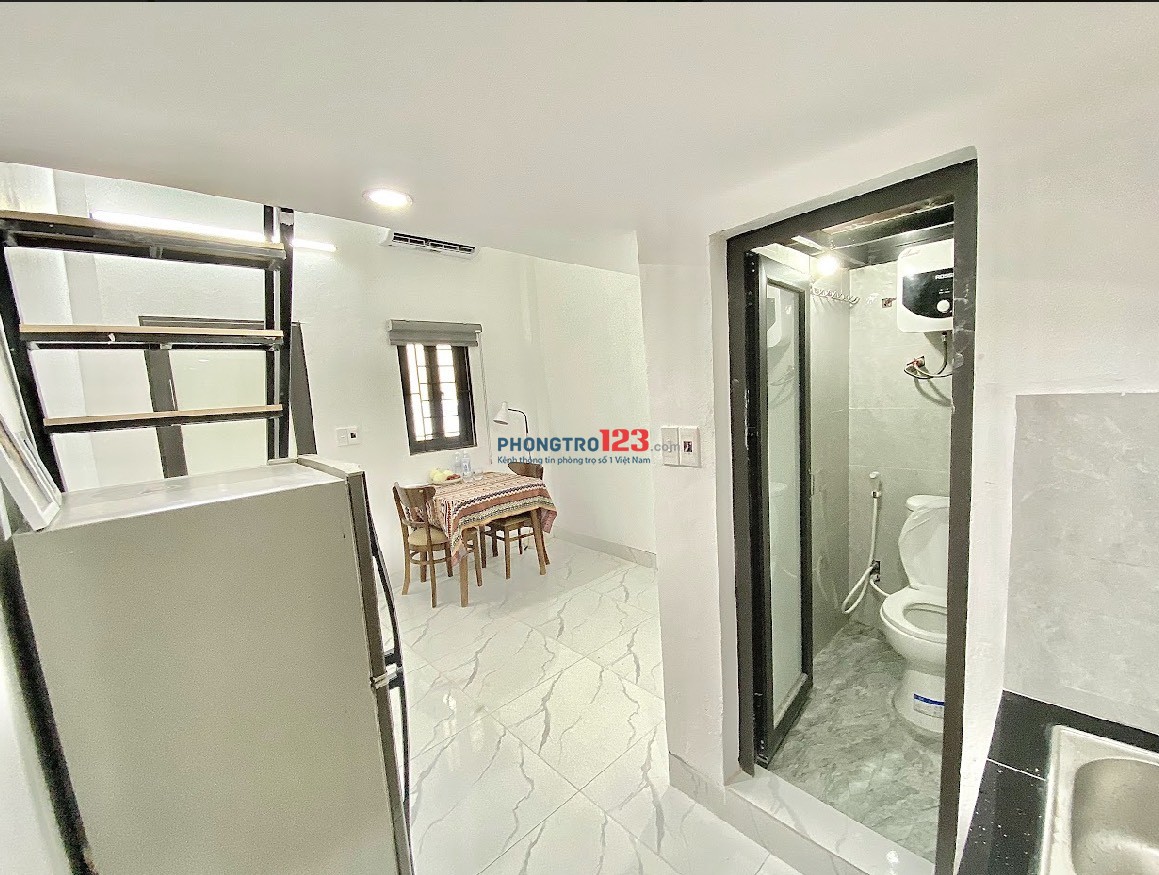 Cho thuê nhà trọ full nội thất, giá 3,3 triệu ở 39 Yên Xá, ngay gần bệnh viện 103, Bỏng, KDT Xa La