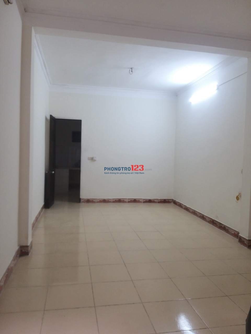 Chính chủ cho thuê nhà nguyên căn ở lâu dài Hai Bà Trưng, HN