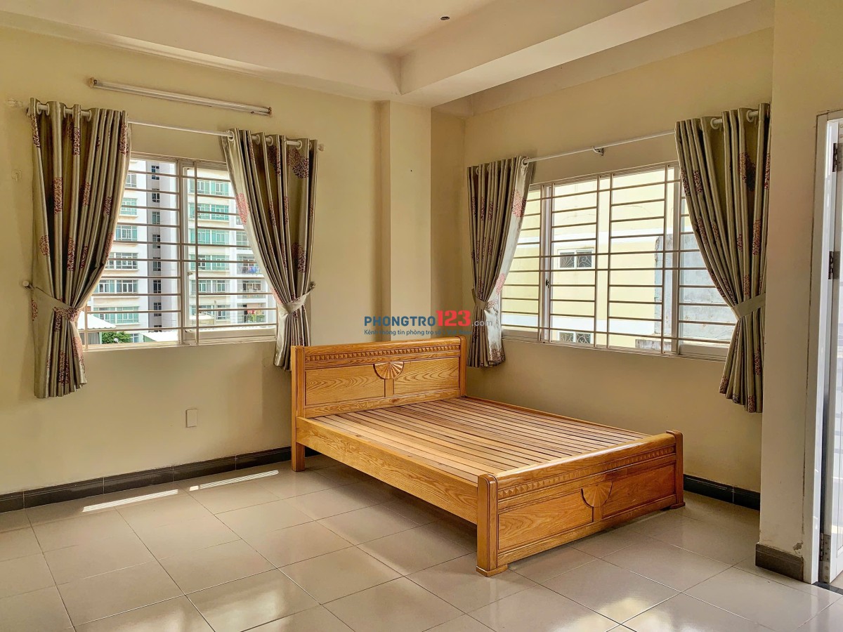 Chi 5.5tr cho 2 người ở tại căn hộ mini 35m2 đầy đủ tiện nghi, nấu ăn trong phòng, cửa sổ rộng