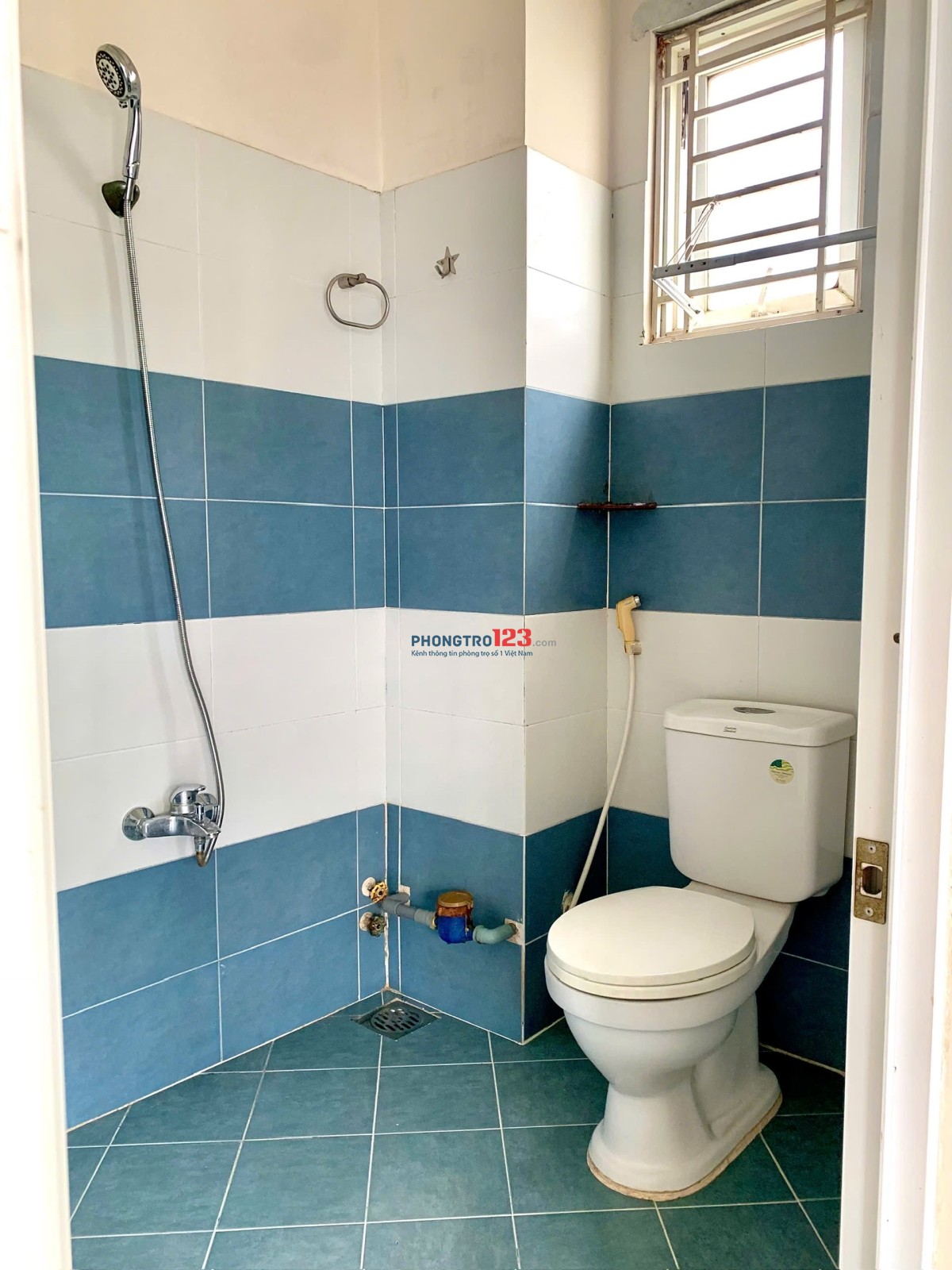 Chi 5.5tr cho 2 người ở tại căn hộ mini 35m2 đầy đủ tiện nghi, nấu ăn trong phòng, cửa sổ rộng