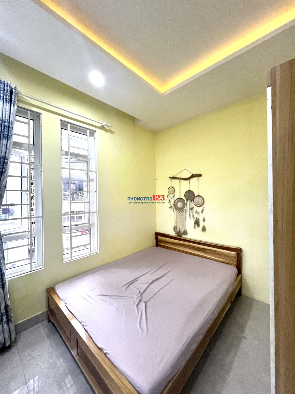 Căn Hộ 2 Phòng Ngủ, Cửa Sổ Trời, Ngay Phan Xích Long, Khu Vực Trung Tâm Phú Nhuận