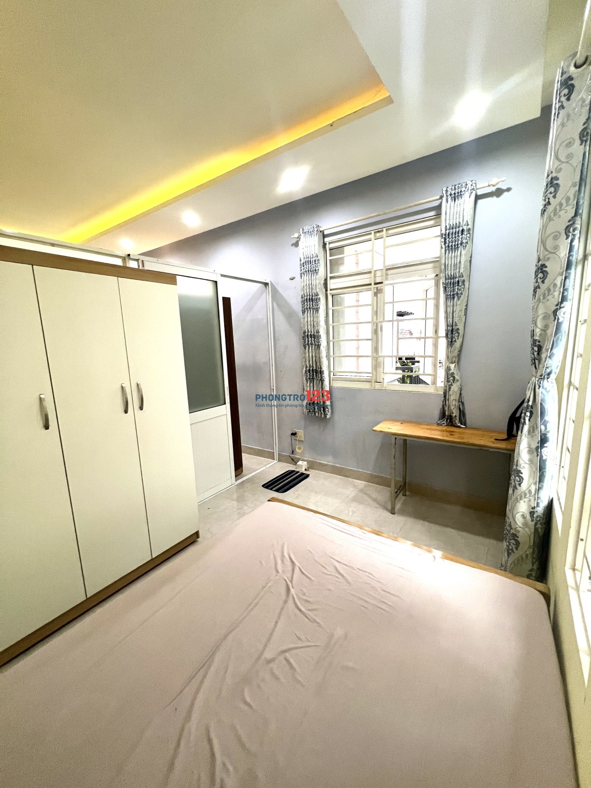 Căn Hộ 2 Phòng Ngủ, Cửa Sổ Trời, Ngay Phan Xích Long, Khu Vực Trung Tâm Phú Nhuận