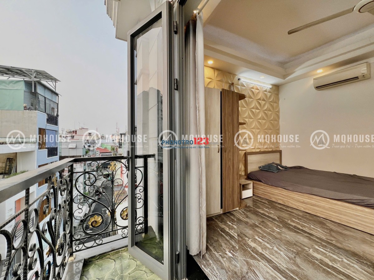 CĂN HỘ 1PN BAN CÔNG LỚN - FULL NT CAO CẤP - NGAY CÔNG VIÊN HOÀNG VĂN THỤ