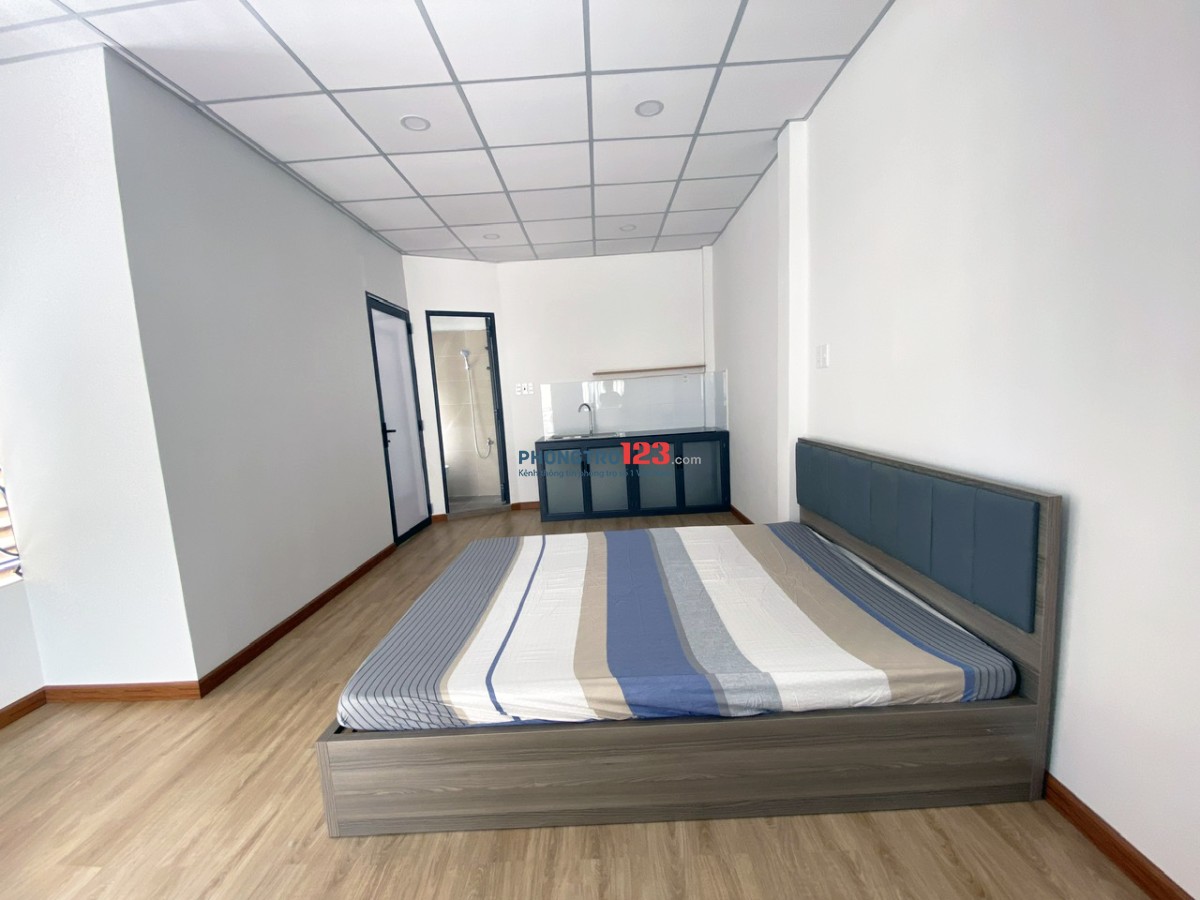 PHÒNG MỚI, HẺM 553 TRẦN HƯNG ĐẠO, Q1. 32m2 GIÁ 6,5tr