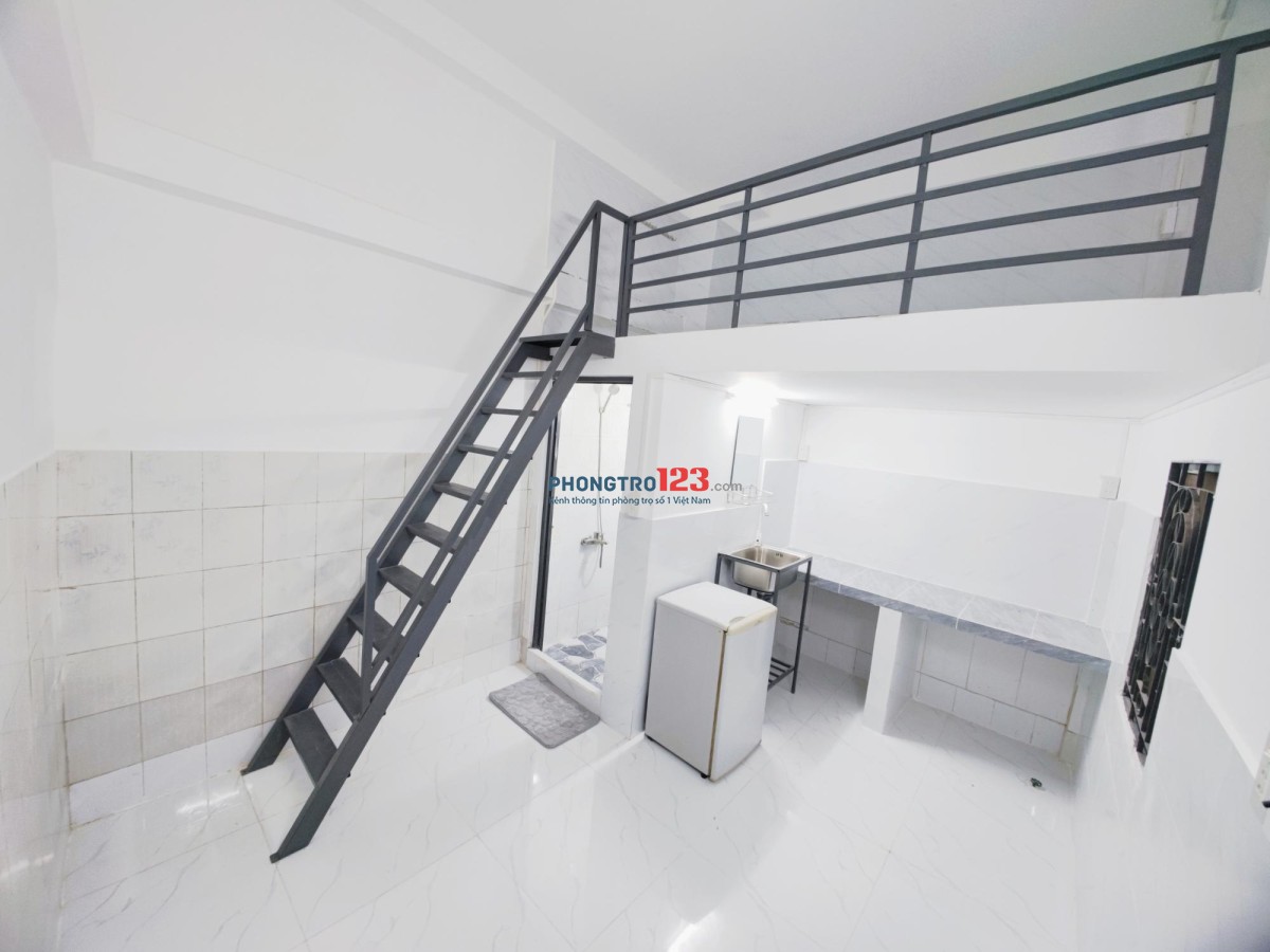 MINI HOUSE TRÊN ĐƯỜNG 30/4 GẦN TRƯỜNG CĐCT VÀ KHU 1 ĐHCT