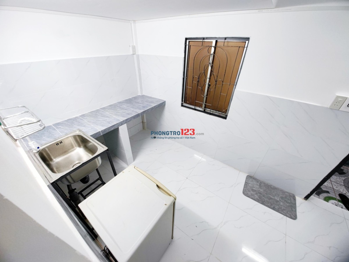 MINI HOUSE TRÊN ĐƯỜNG 30/4 GẦN TRƯỜNG CĐCT VÀ KHU 1 ĐHCT