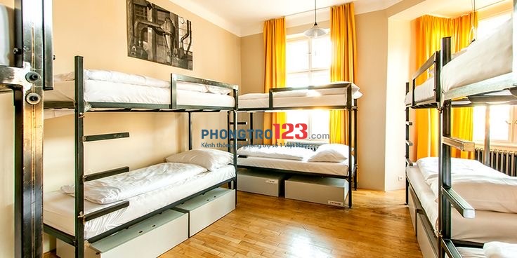 Homestay KTX tại ngõ 413 Hoàng quốc Việt, phòng ở 4-6 ng/ phòng. ( Trọ full nữ ) Giá 1tr6/1 tháng
