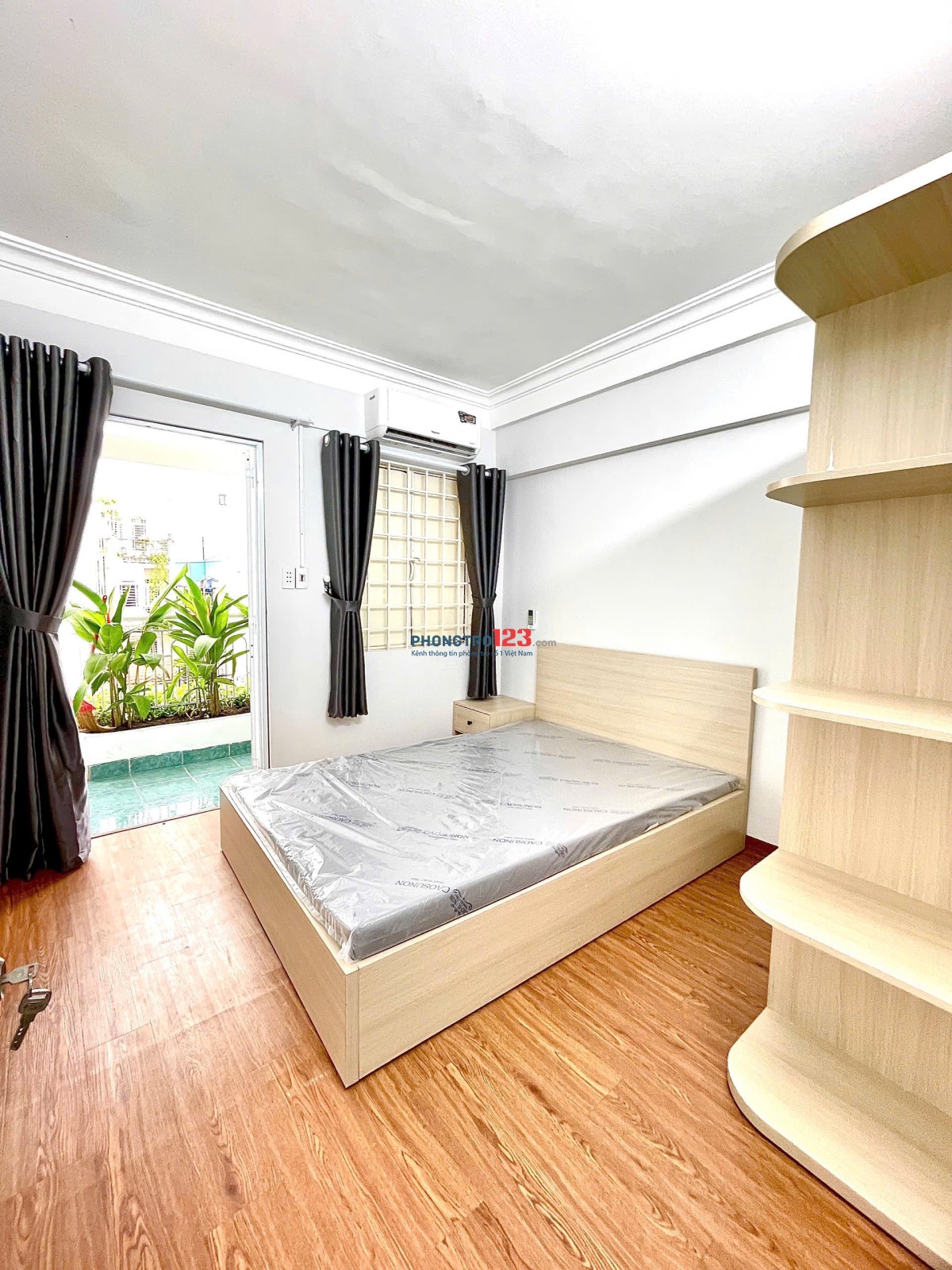 CĂN HỘ 2PN - BAN CÔNG FULL TẦNG - NGAY KHU ẨM THỰC VẠN KIẾP