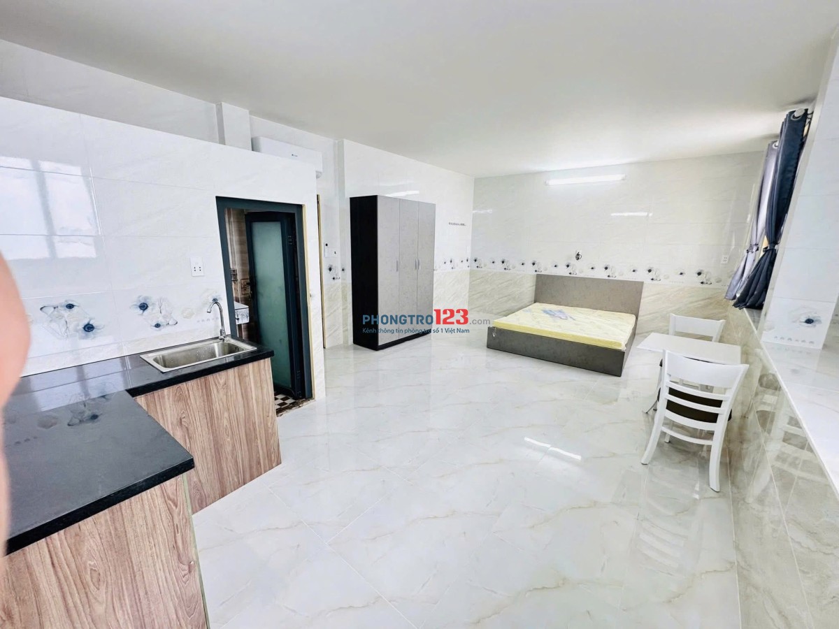STUDIO SIÊU RỘNG FULL NỘI THẤT CỬA SỔ TRỜI THOÁNG MÁT