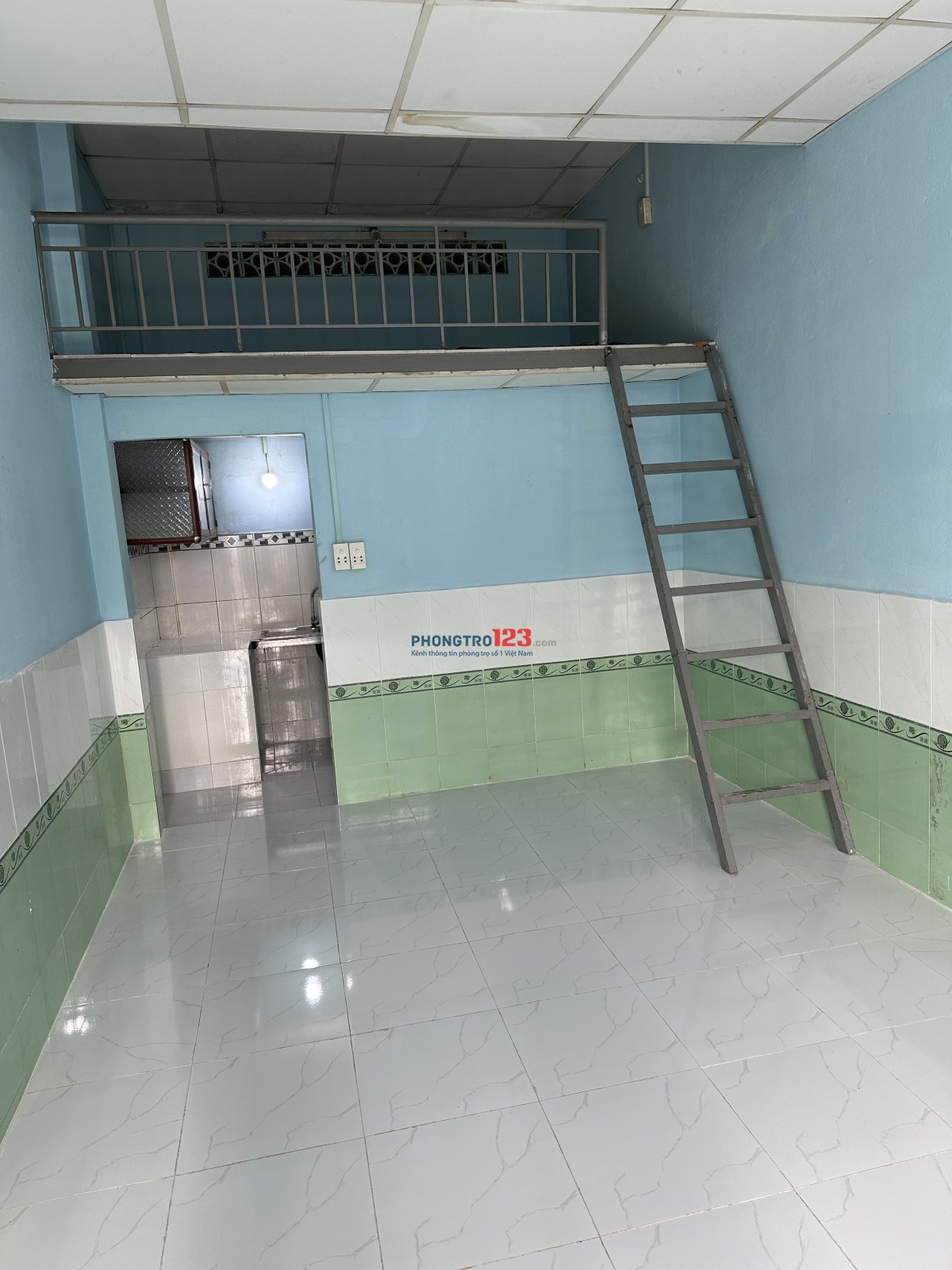 Phòng cho thuê giá rẻ , mặt tiền hẻm , trệt