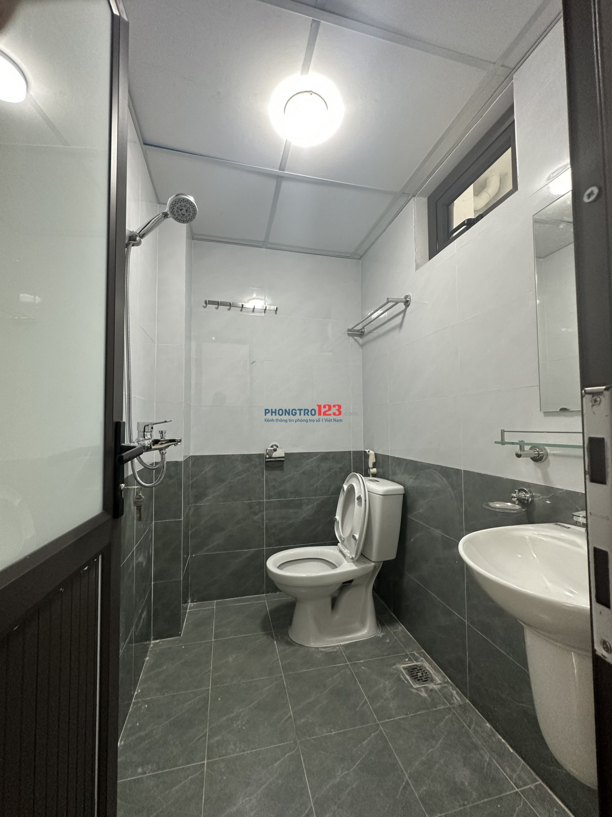 STUDIO tại 61 yên hòa cho thuê nhanh, rộng 35m2