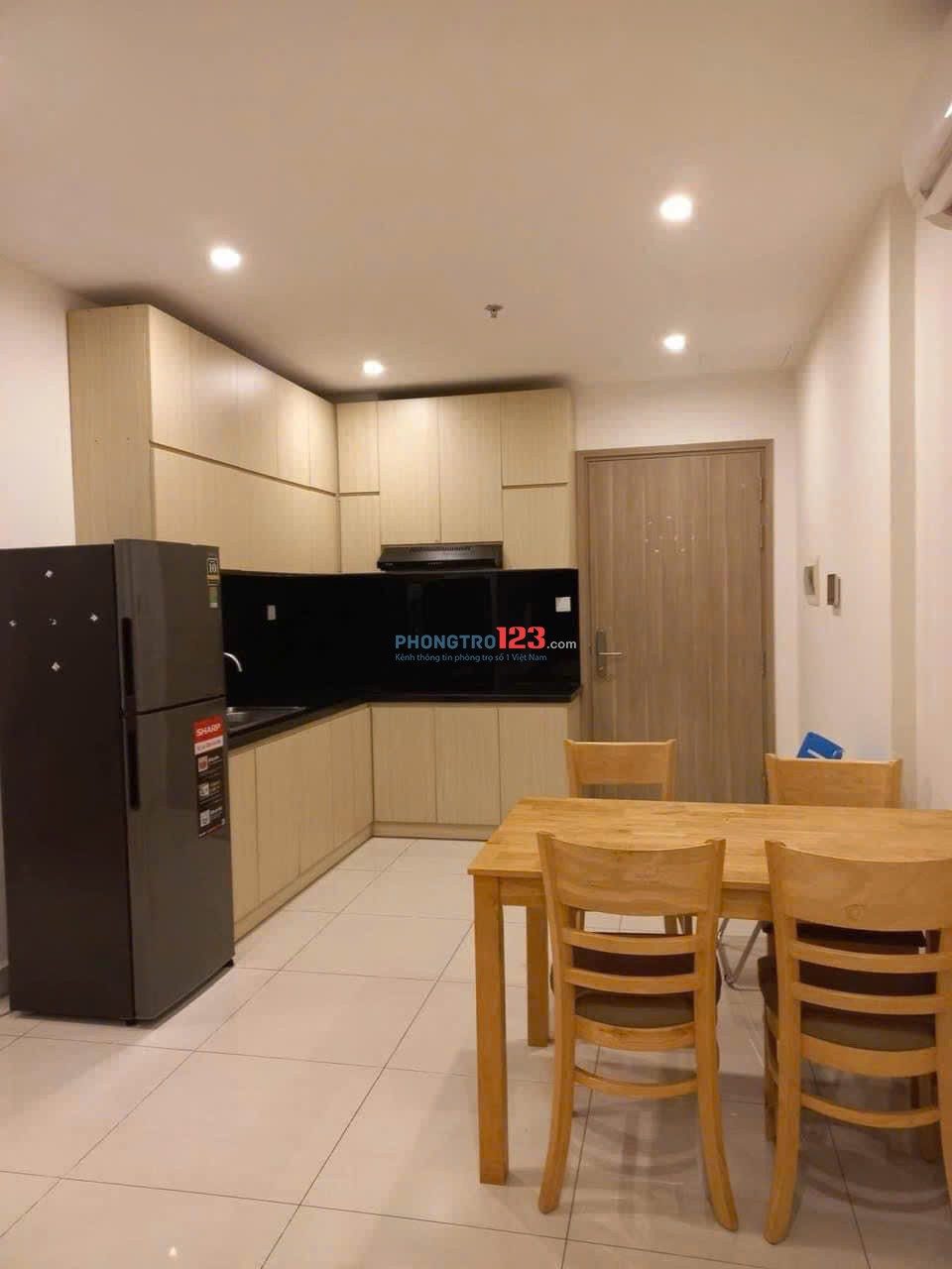 Chung cư BMC Võ Văn Kiệt, Cô Giang, Q1: 140m2 - giá thuê 14tr/th, 3p ngủ