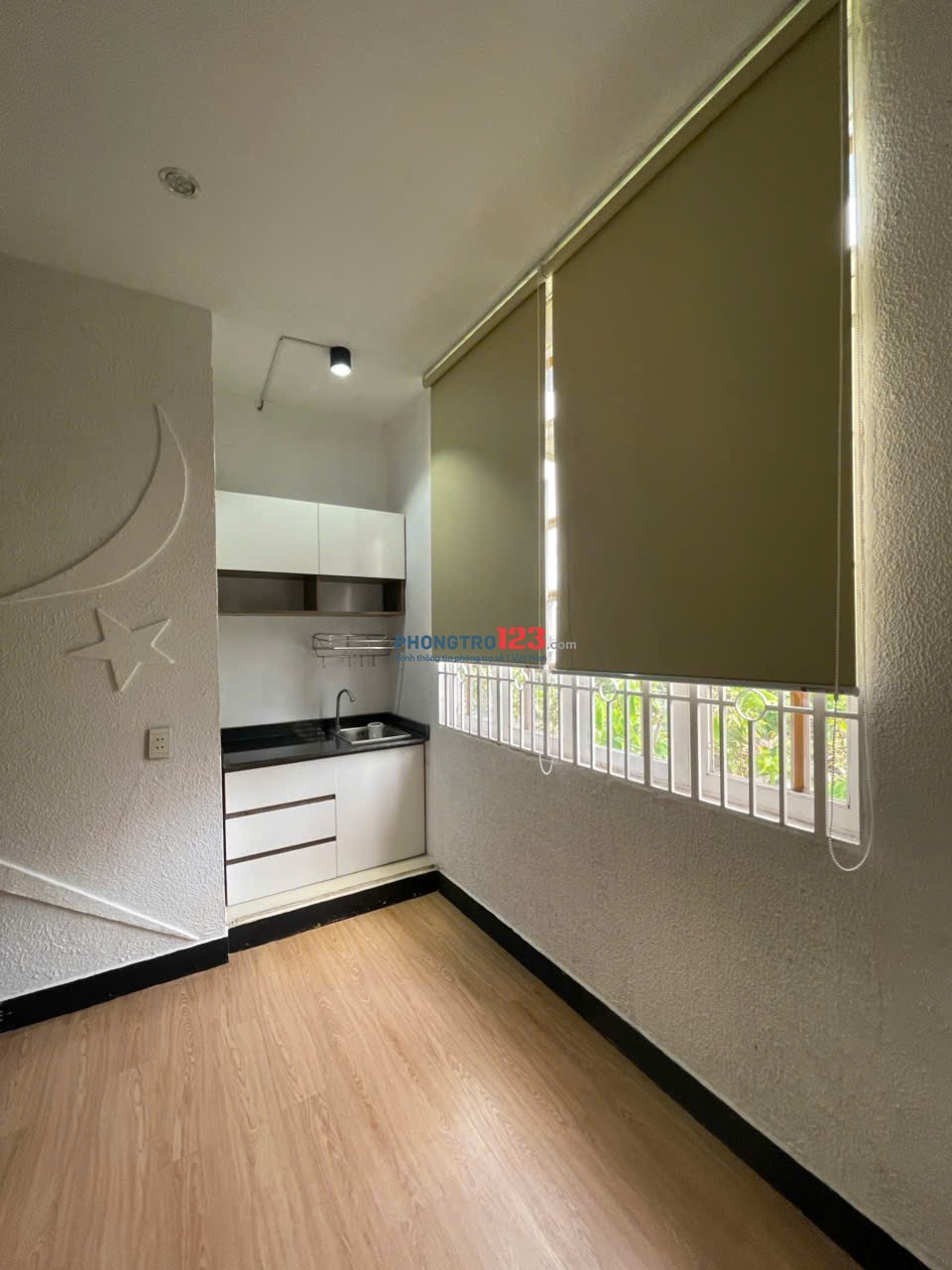 Ở Ngay! Phòng TRỌ MỚI TINH, 30m2 Đầy Đủ Nội Thất - Giá TỐT Đặng Thùy Trâm Bình Thạnh