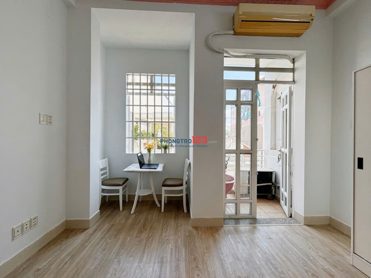 CĂN HỘ STUDIO CÓ BAN CÔNG, FULL NỘI THẤT Ở TRUNG TÂM Q7, GIÁ ĐANG ĐƯỢC ƯU ĐÃI HỖ TRỢ KH THIỆN CHÍ
