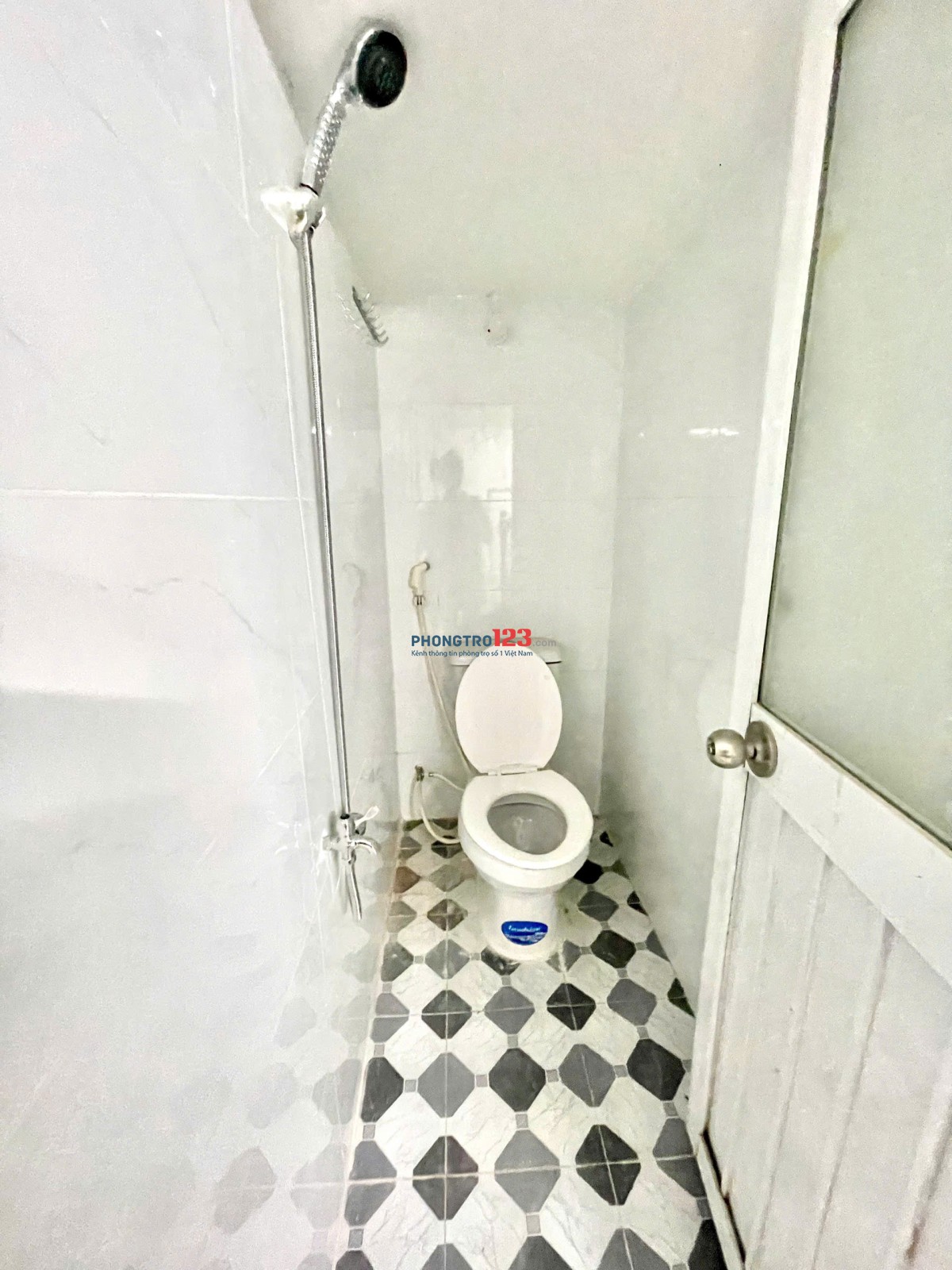 PHÒNG TRỌ LẦU 3, 25 SƯ VẠN HẠNH, PHƯỜNG 9, QUẬN 5