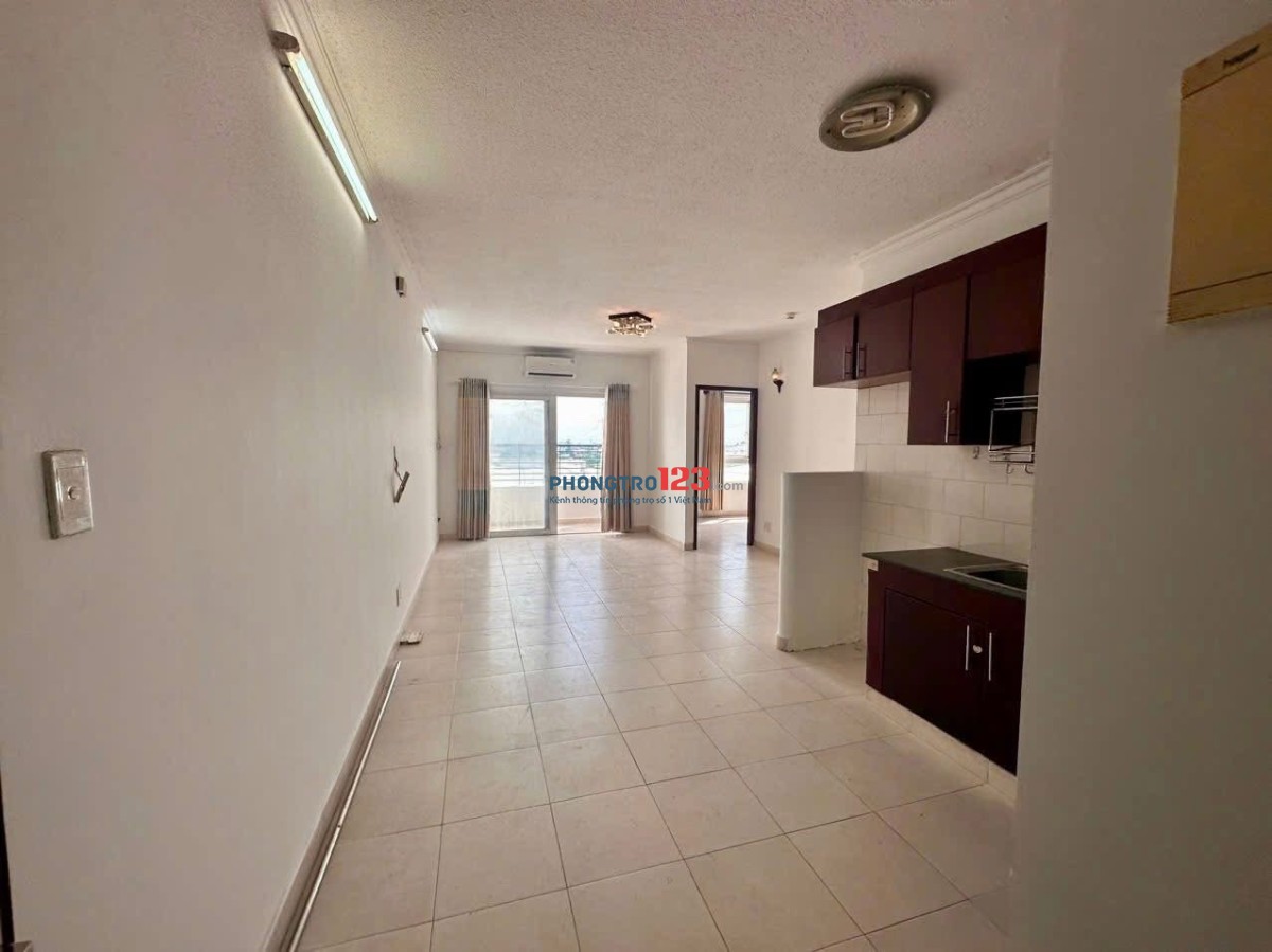 Chung cư Âu Cơ Tower, Âu Cơ, TP: 95m2, 3p ngủ rộng, ban công, 11tr