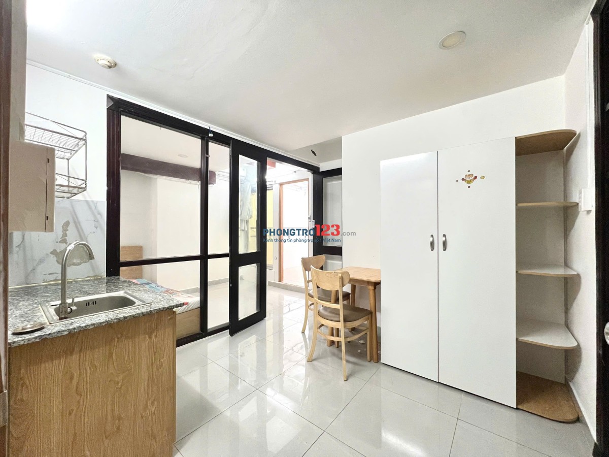 Căn hộ Bancon, 1 phòng ngủ, PK và khu bếp riêng - 224/22 Lý Thường Kiệt, P.14, Q.10 Gần ĐH BKhoa