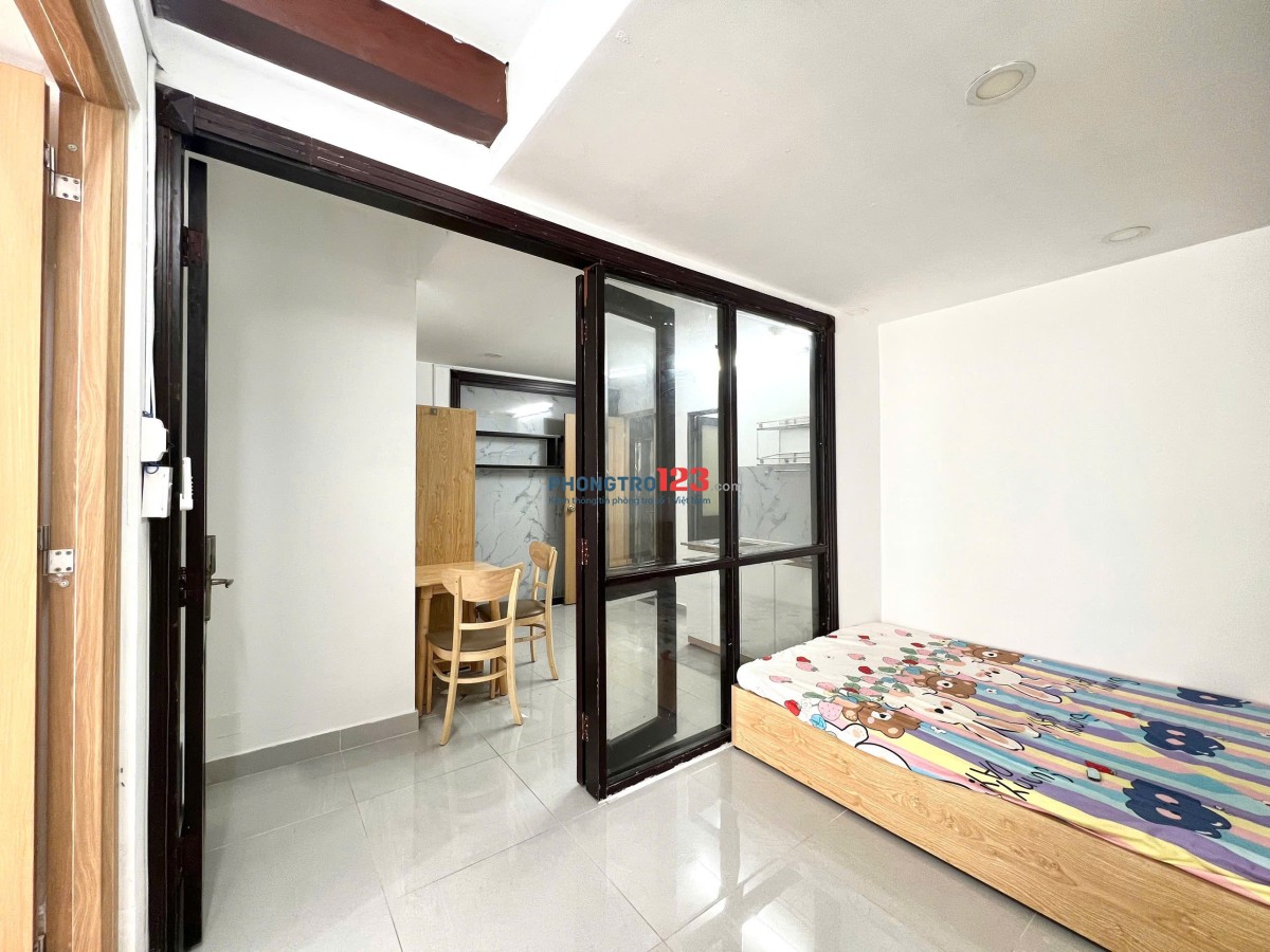 Căn hộ Bancon, 1 phòng ngủ, PK và khu bếp riêng - 224/22 Lý Thường Kiệt, P.14, Q.10 Gần ĐH BKhoa