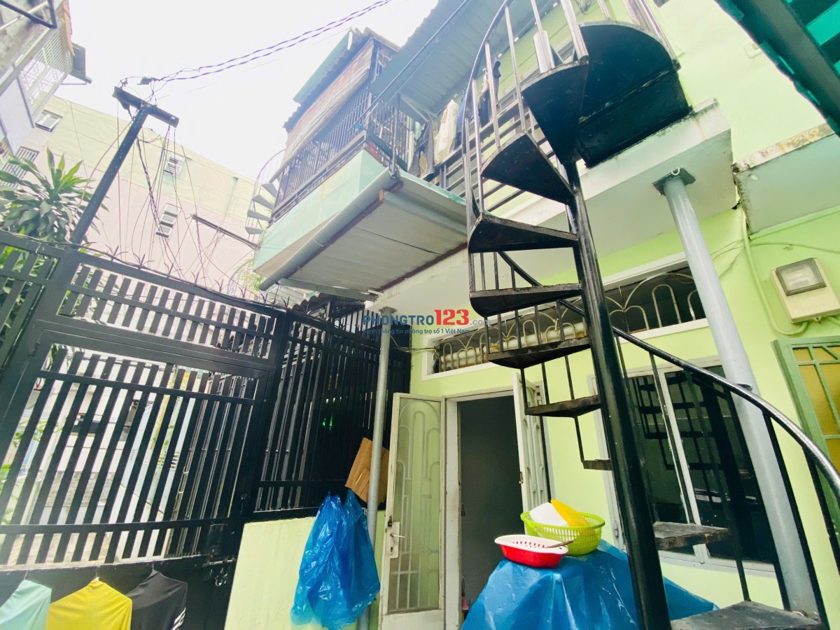 Cho thuê phòng trọ đường Cách Mạng Tháng Tám, phường 15, quận 10. Phòng sạch sẽ, khu vực an ninh
