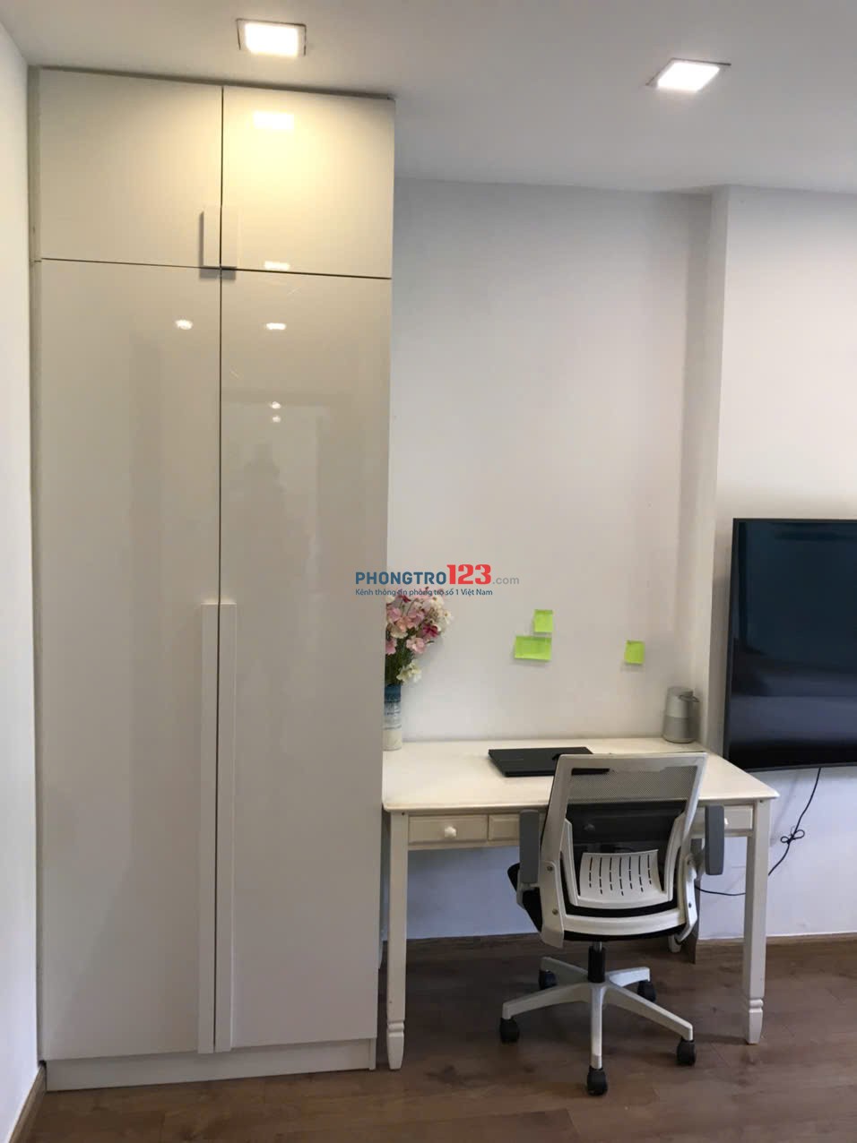Cho thuê rẻ căn hộ cao cấp 120m2 Vinhome Central Park Bình Thạnh TP.HCM