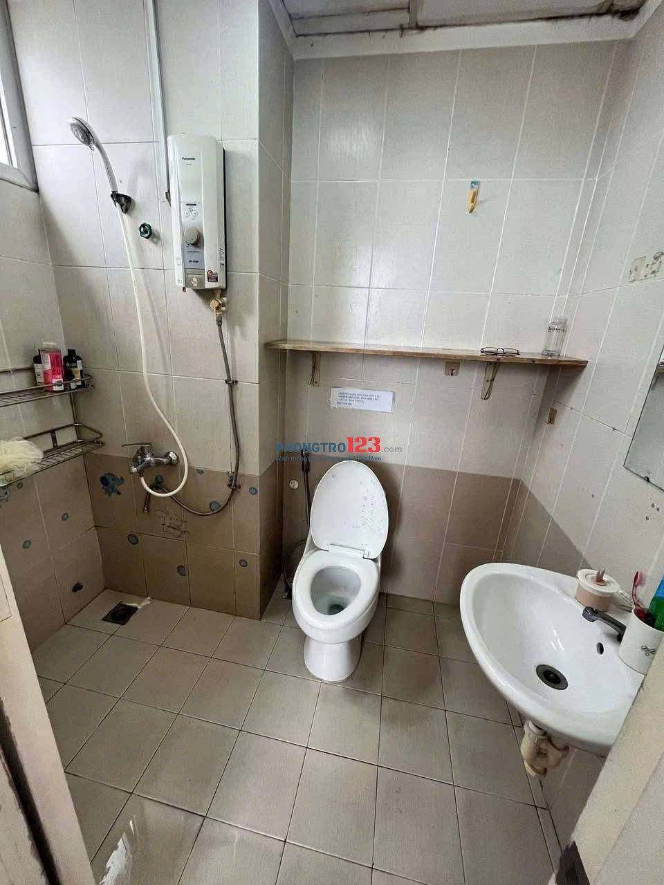 Chung cư BMC, Võ Văn Kiệt, Cô Giang, Q1, 135m2, 3PN, 2WC, 14tr5/th.