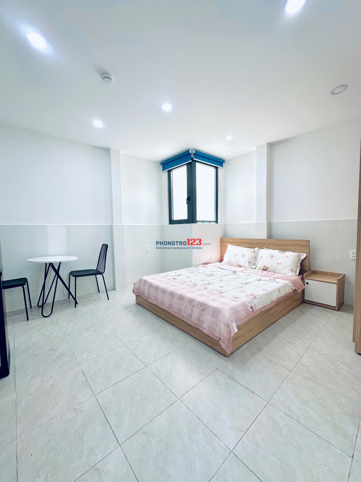 Phòng studio mới 100%, full nội thất, cửa sổ trời thoáng - gần vòng xoay Gia Định, Phú Nhuận 