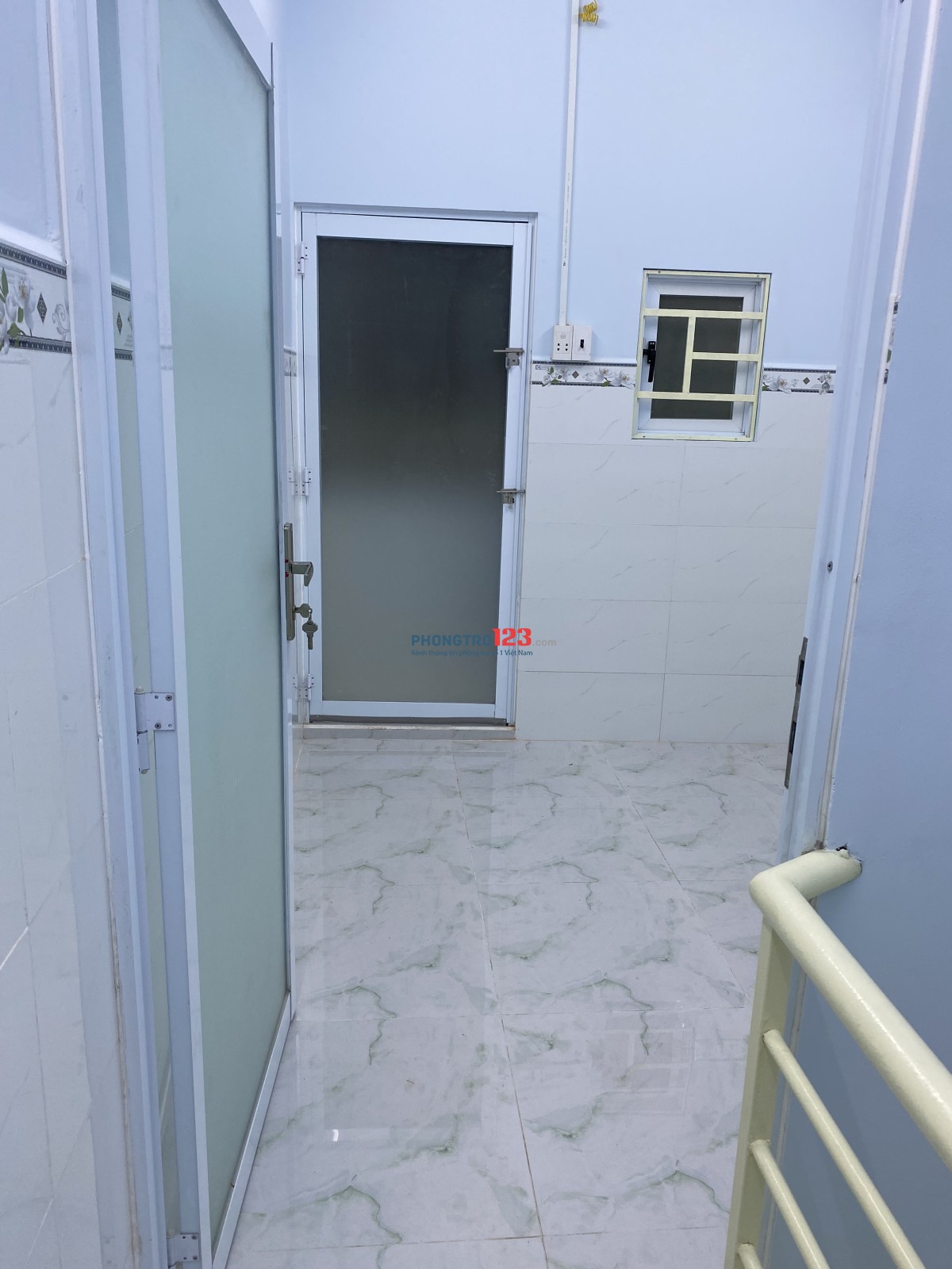 Cho thuê nhà mới xây Quận 6 (2.5x8), diện tích thực tế trên 40m2, 1 trệt 1 lầu, 2 pn, 2wc, hẻm 4m