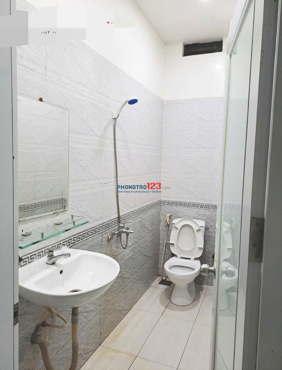 Kí túc xá giá rẻ, ngay trung tâm Q10