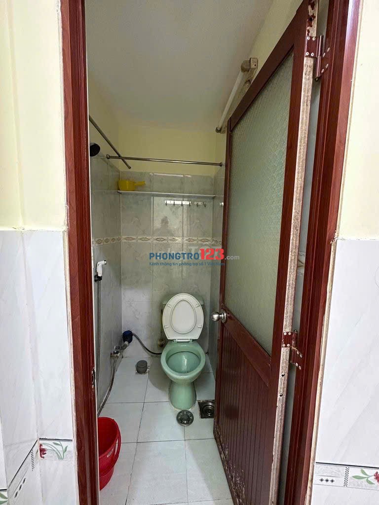Phòng trọ mới có máy lạnh - Quận 3