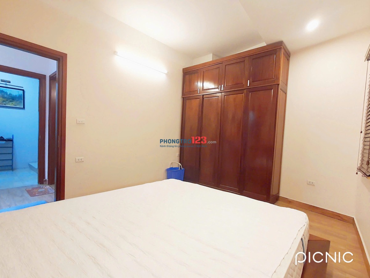 Cho thuê Căn hộ dịch vụ 1N,1K siêu rộng Full đồ tại Ngõ 189 Hoàng Hoa Thám, Ba Đình. Chỉ 10tr