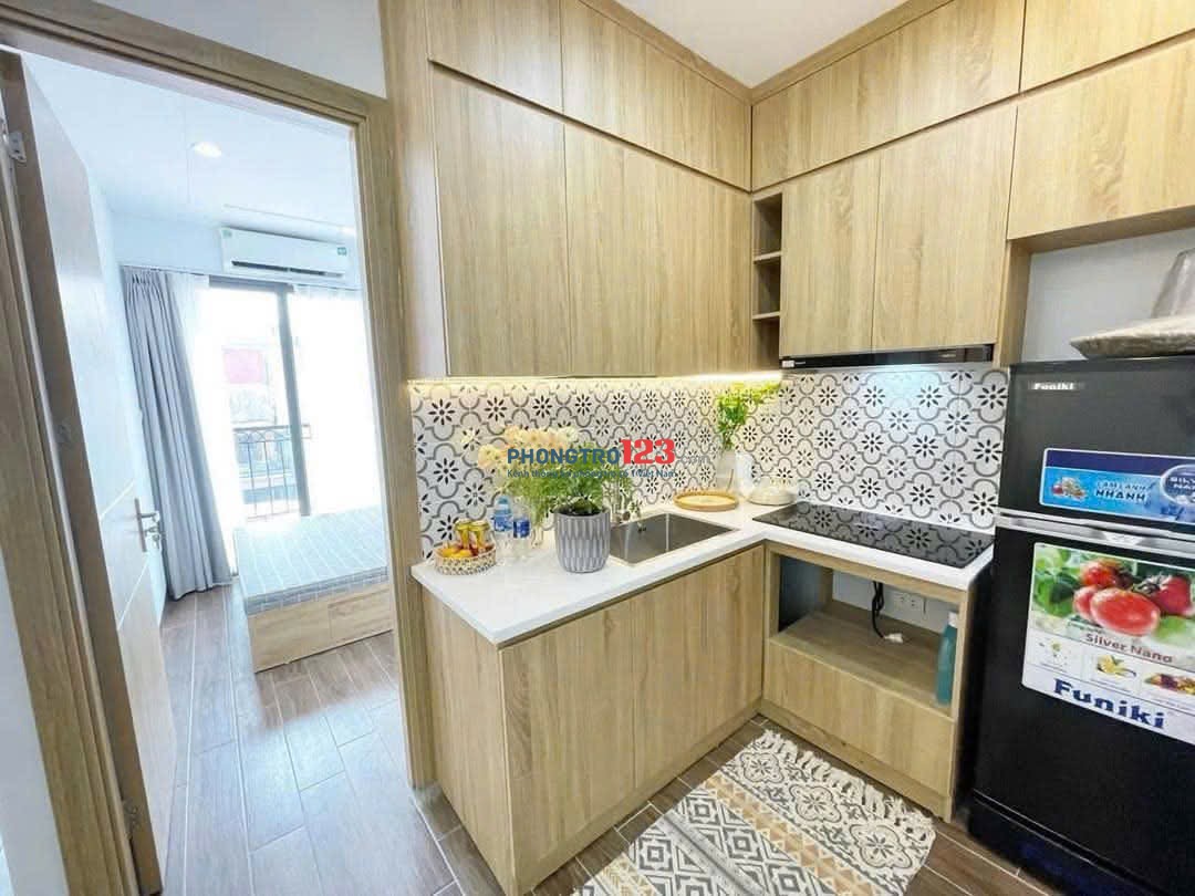 TRỐNG LẠI SIÊU PHẨM 2 PHÒNG NGỦ BAN CÔNG GẦN NTT, TDT, RMIT, SC VIVO, CRESENT MALL, LOTTE Q7