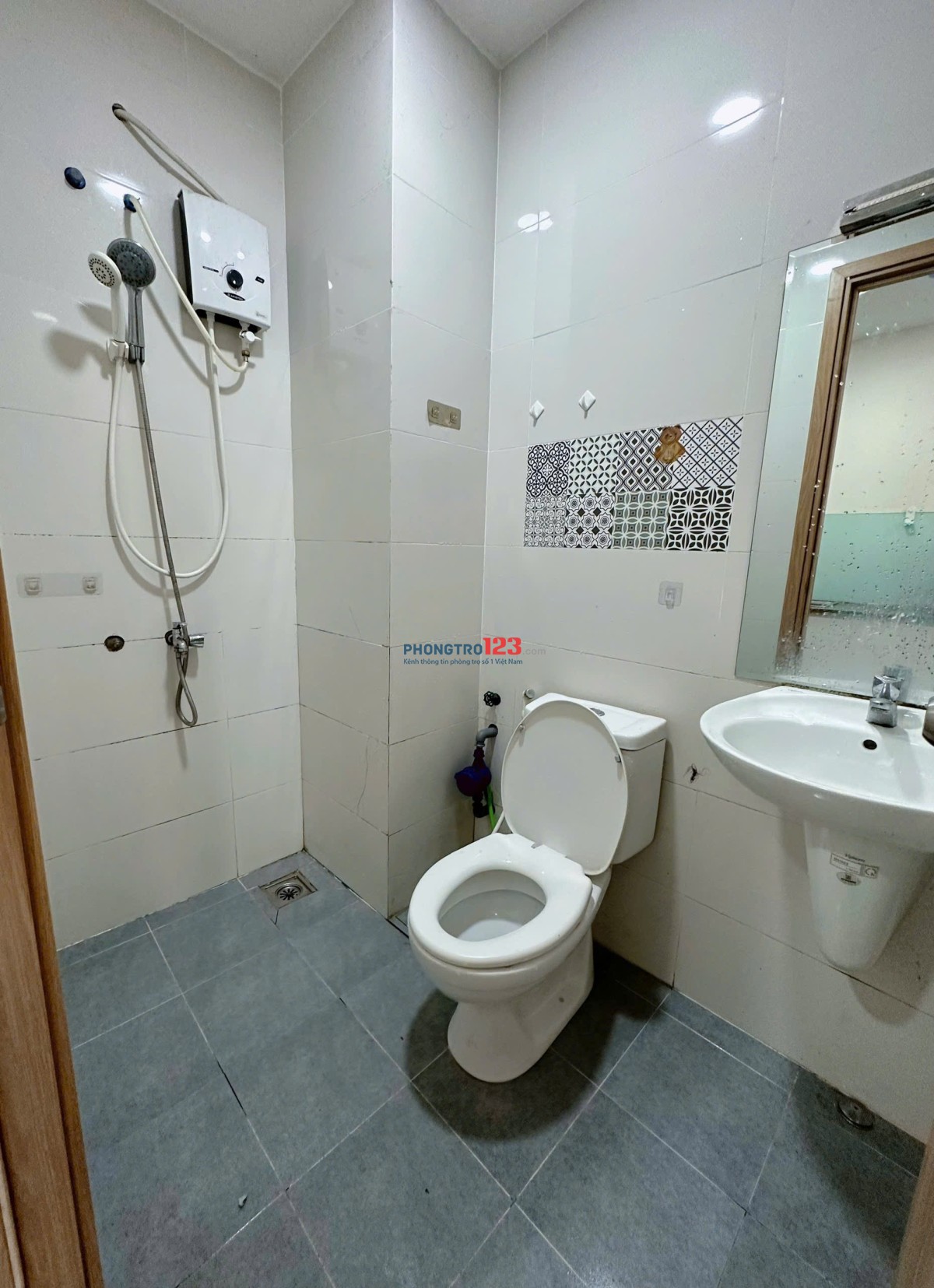 CHO THUÊ PHÒNG TRỌ GÁC LỬNG MỚI ĐẸP, ĐẦY ĐỦ TIỆN NGHI GẦN ĐH HUTECH, VLU...