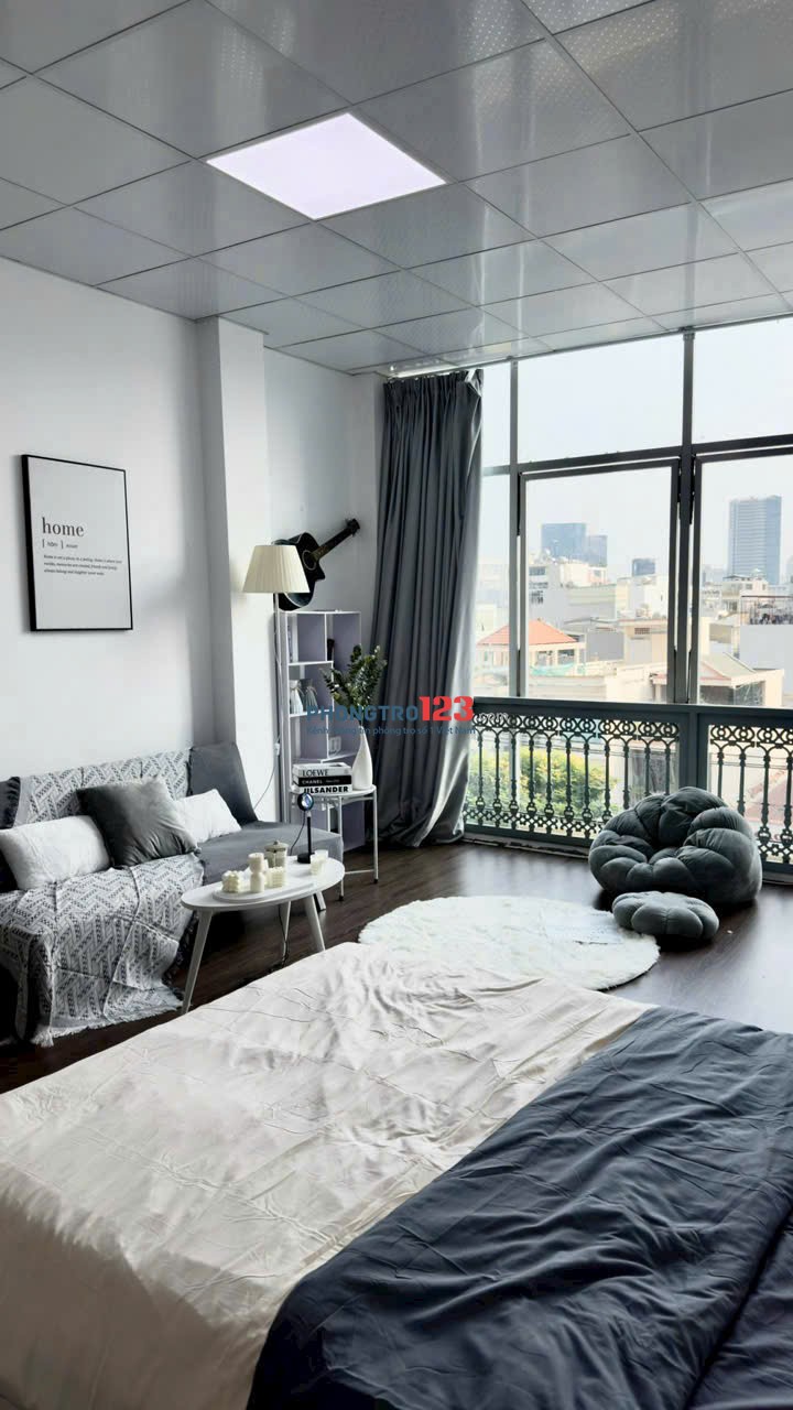 Phòng Cửa Sổ lớn Cực Thoáng - Full Nội Thất ngay Nguyễn Gia Trí gần ngã tư Hàng Xanh