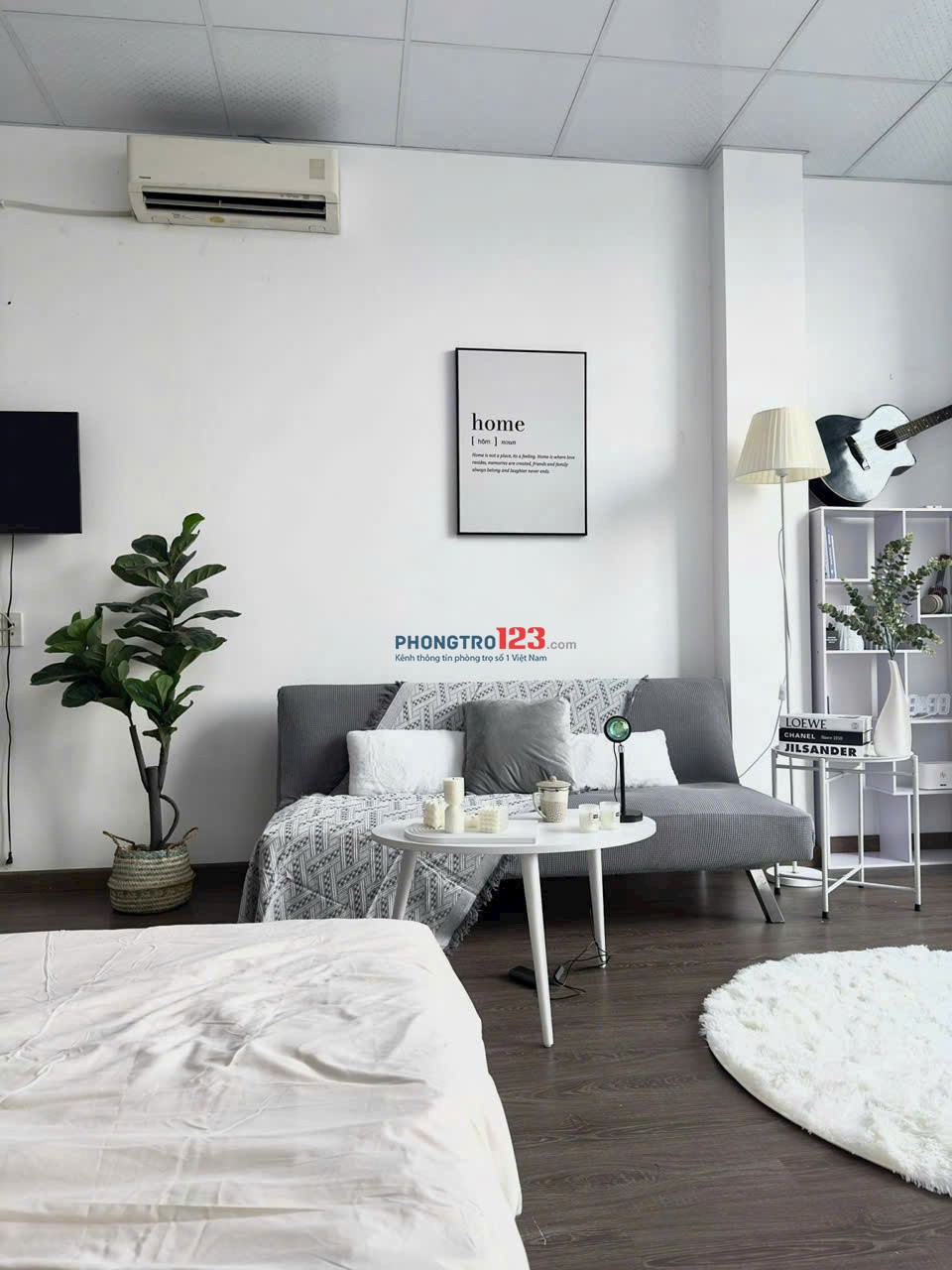 Phòng Cửa Sổ lớn Cực Thoáng - Full Nội Thất ngay Nguyễn Gia Trí gần ngã tư Hàng Xanh
