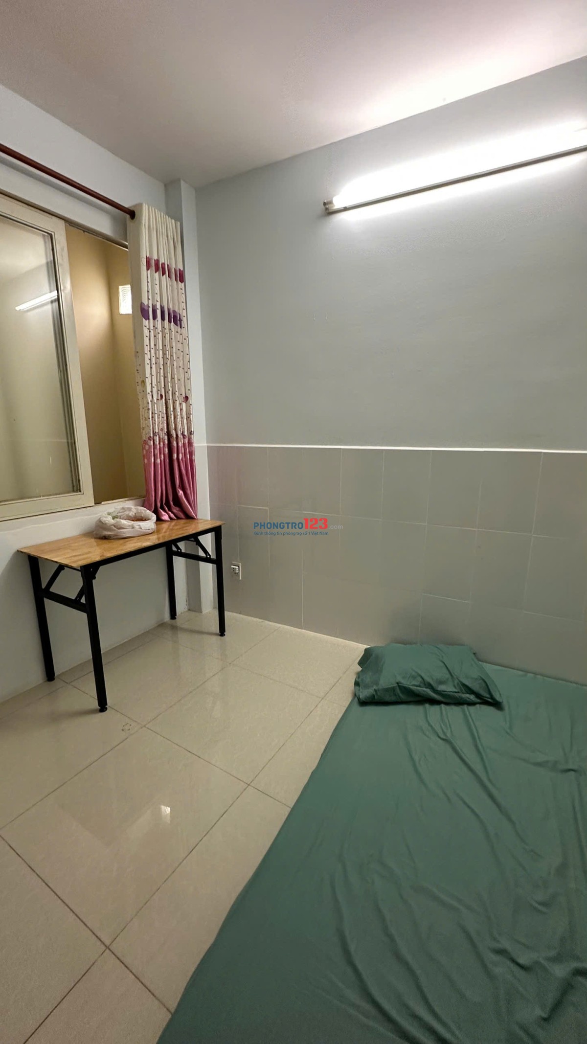 Cần cho nữ thuê phòng máy lạnh - trung tâm bình thạnh đường Huỳnh ĐÌnh Hai