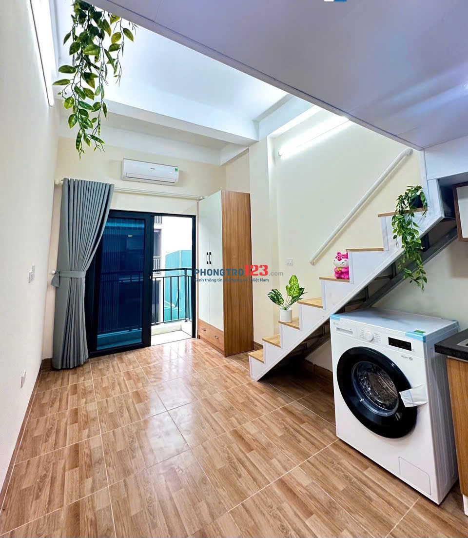 Cho thuê phòng gác xép tại Kiều Mai, full nội thất, ban công cửa sổ