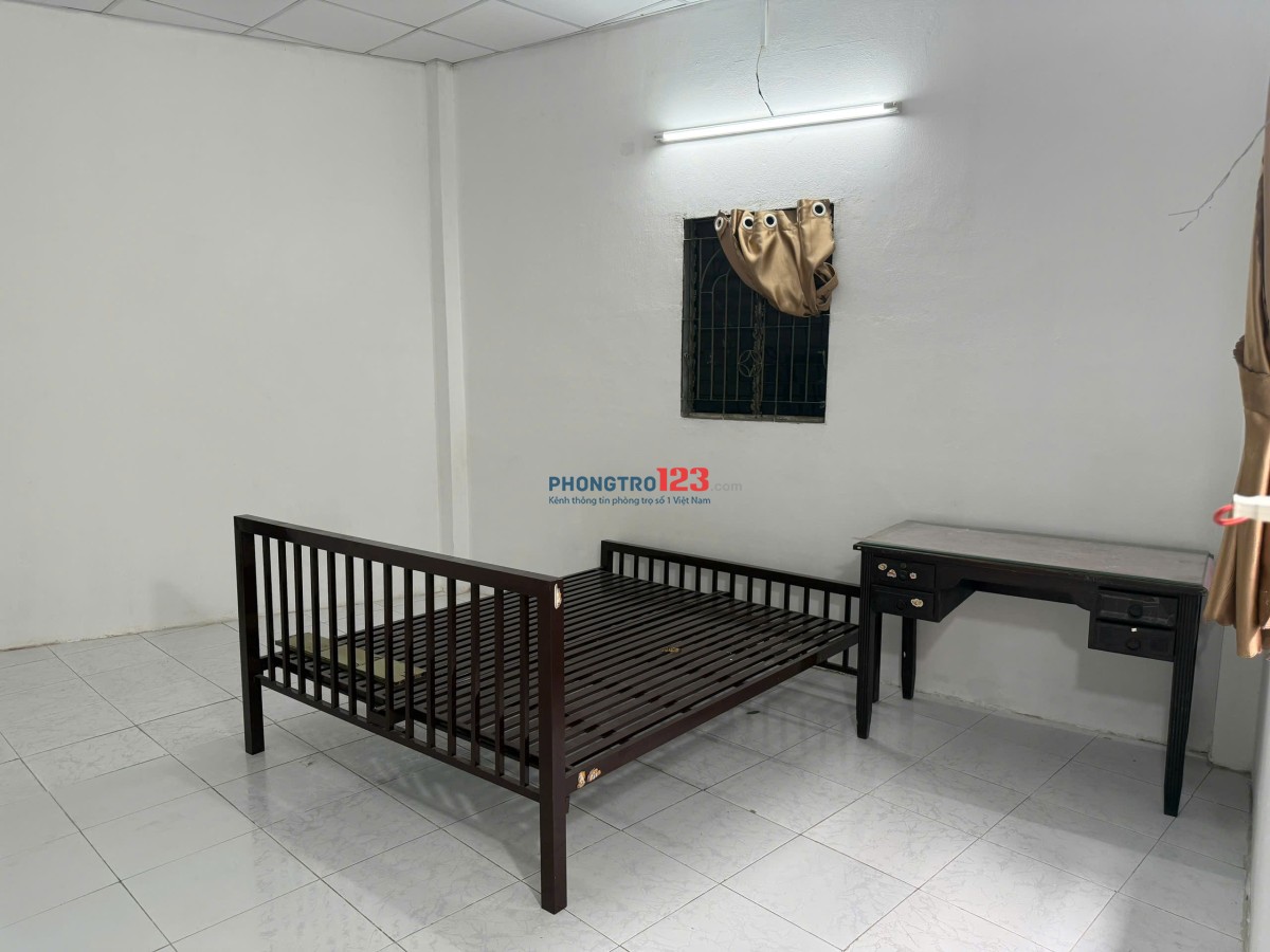 Cho thuê phòng trọ giá rẻ đẹp rộng rãi thoáng mát, yên tĩnh Quận Phú Nhuận, gần siêu thị Rạch Miễu