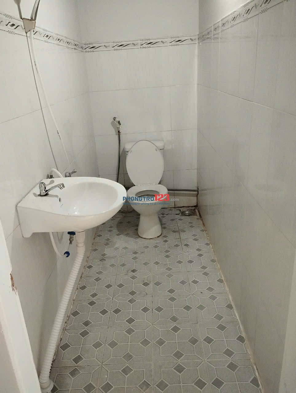 Phòng giá 2,8 triệu cửa sổ thoáng. Đường Tạ Quang Bửu P4 Q8