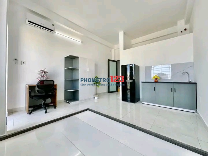 Studio 28m2 thoáng, full nội thất Nguyễn Gia Trí, quận Bình Thạnh, GTVT, Hutech, Hàng Xanh