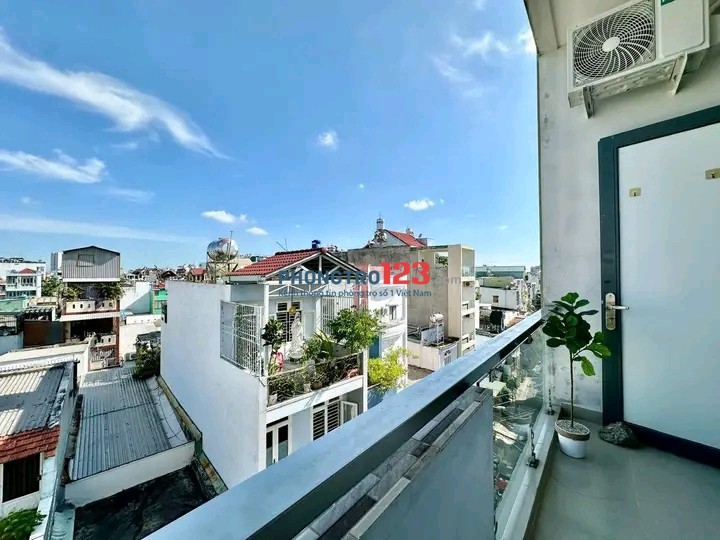 Studio 28m2 thoáng, full nội thất Nguyễn Gia Trí, quận Bình Thạnh, GTVT, Hutech, Hàng Xanh