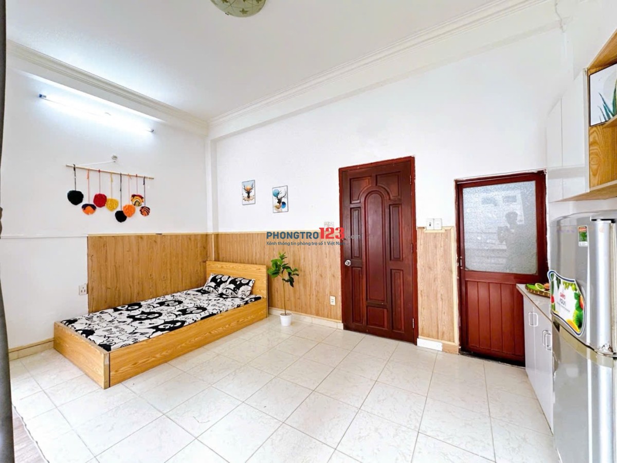 Cho thuê phòng cửa sổ thoáng Nơ Trang Long, gần Đh Văn Lang, chợ Bà Chiểu, gần Q1, Phú Nhuận, Gò Vấp