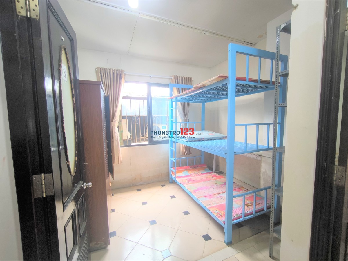 Tìm bạn ở ghép, phòng 2 - 3 người, mỗi người 1500k/tháng