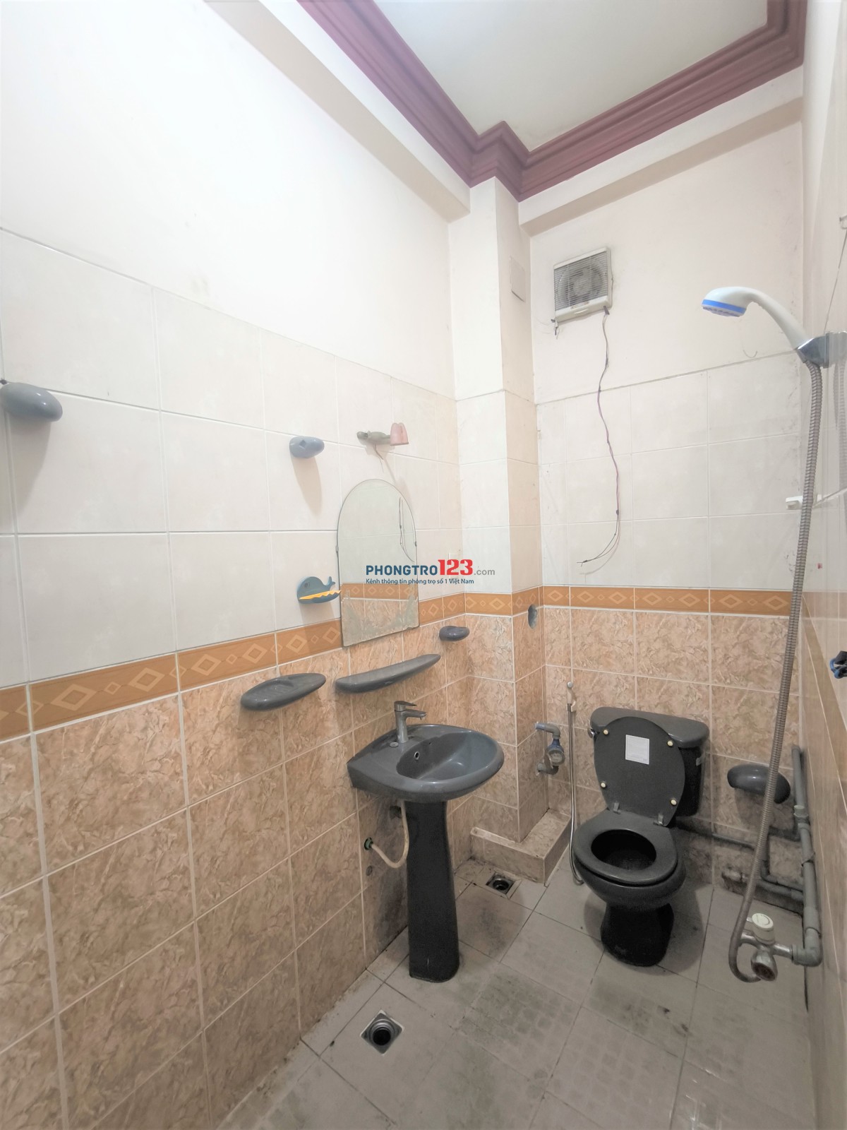 Tìm bạn ở ghép, phòng 2 - 3 người, mỗi người 1500k/tháng