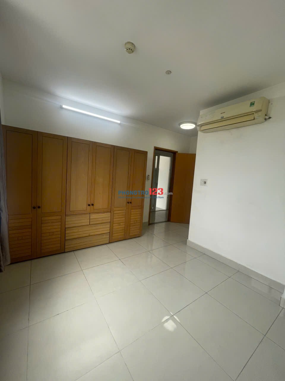 Cho thuê phòng Master trong chung cu TARA RESIDENCE