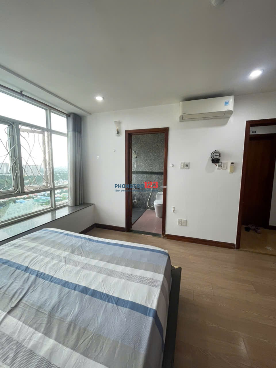 Phòng master trong chung cư HAGL3, Nguyễn Hữu Thọ, quận 7
