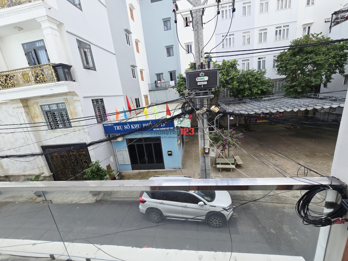 MÌNH CÒN 3 PHÒNG BAN CÔNG, SHARE PHÒNG NHÀ NGUYÊN CĂN Giờ giấc tự do-nhà mới 100% ở Tân Bình