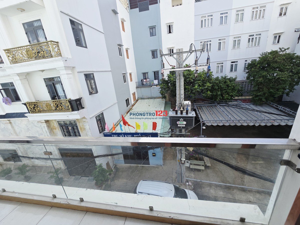 MÌNH CÒN 3 PHÒNG BAN CÔNG, SHARE PHÒNG NHÀ NGUYÊN CĂN Giờ giấc tự do-nhà mới 100% ở Tân Bình