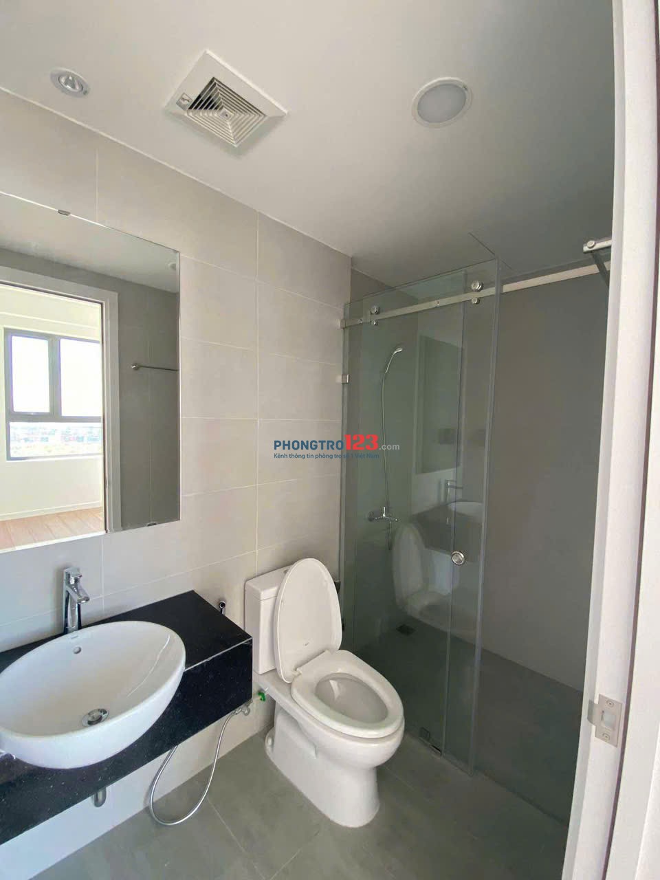 CHung cư Carillon 5, Trịnh Đình Thảo, Tân Phú: 2p ngủ, 2wc, nội thát đẹp 12tr/th