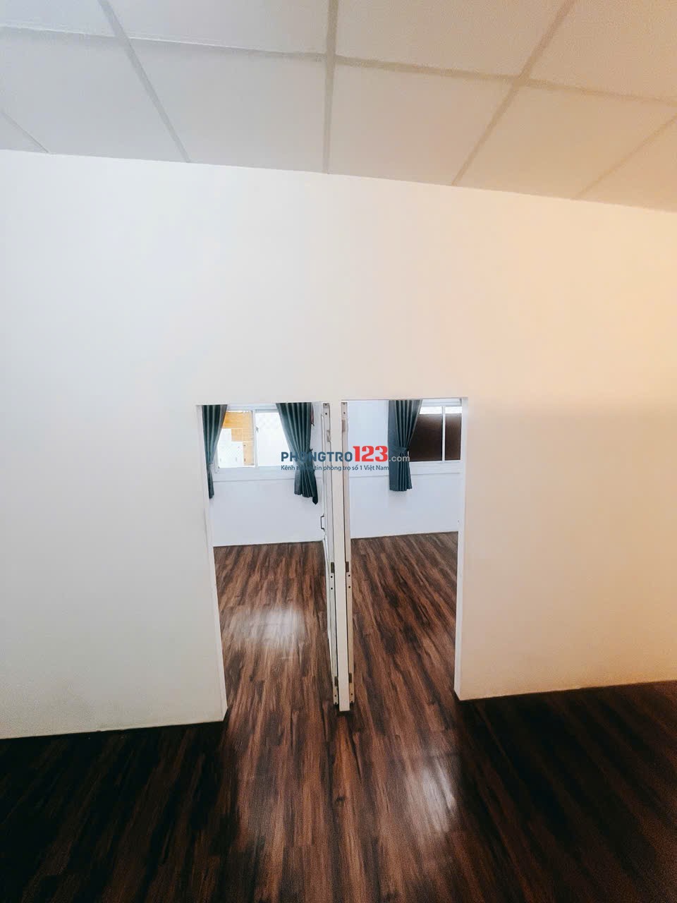 Cho Thuê Căn Hộ 2PN + 1 Phòng Khách, Gần Đại Học Hutech , Bình Thạnh