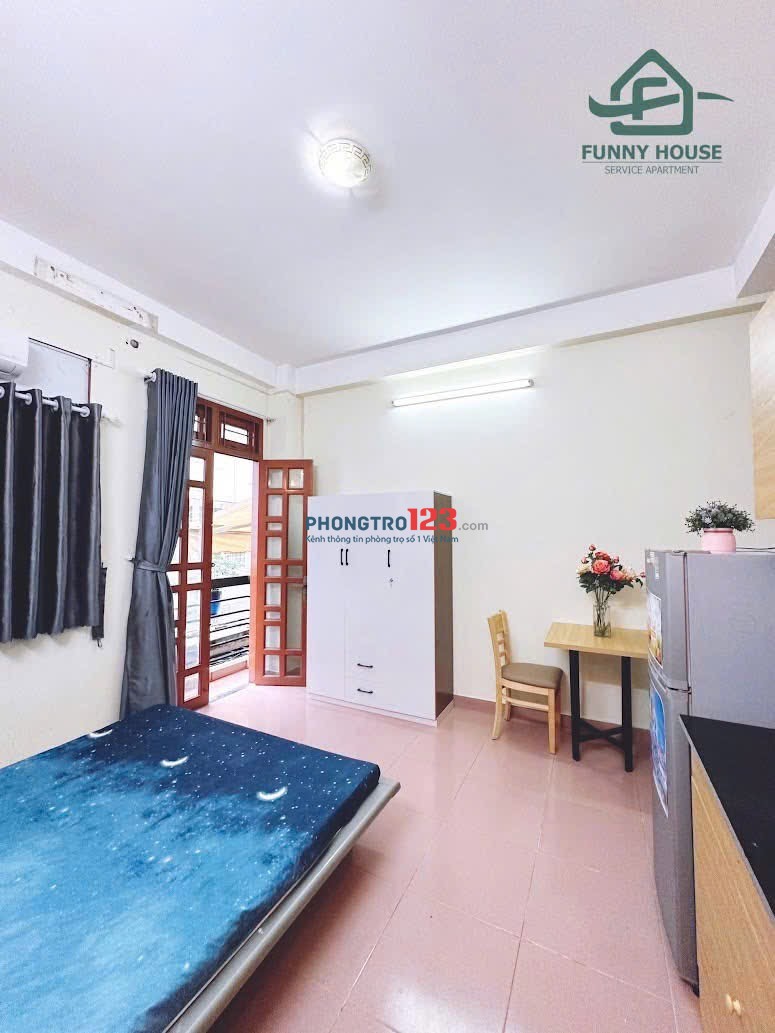 Căn Hộ Ban Công Full nội thất Ngay Cầu Sài Gòn